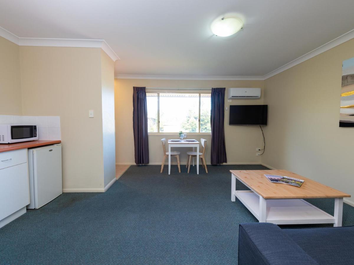Villa Nova Motel Toowoomba Bagian luar foto
