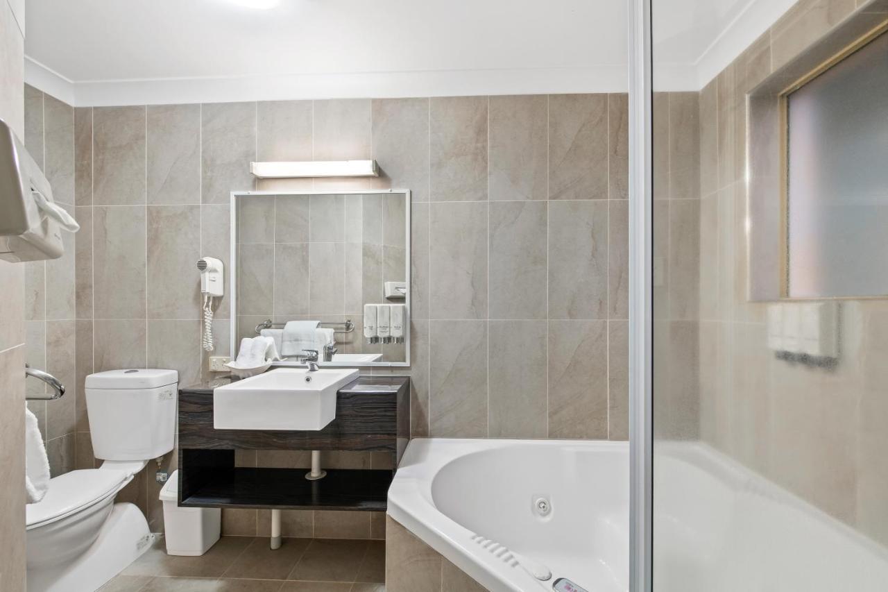 Villa Nova Motel Toowoomba Bagian luar foto